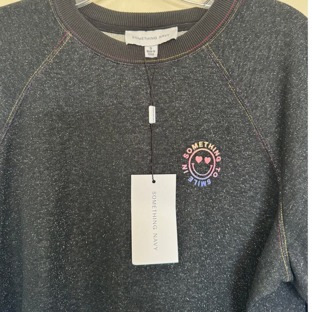 NWT Something Navy Something to Smile In Black Shimmer Sweatshirt Size Small - Picture 3 of 5